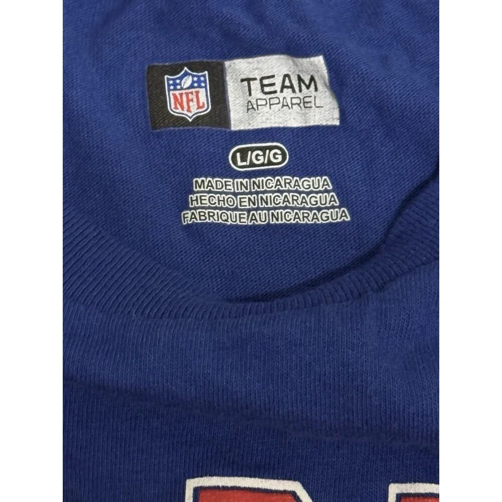 Pair of NFL New York Giants Men’s Large blue long sleeve t-shirt